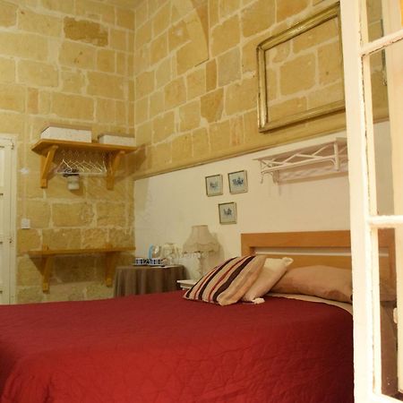 Maria Townhouse Heart Of Victoria B&B Экстерьер фото