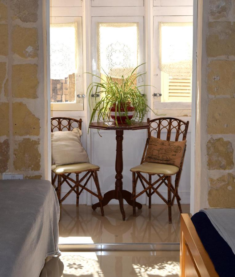 Maria Townhouse Heart Of Victoria B&B Экстерьер фото