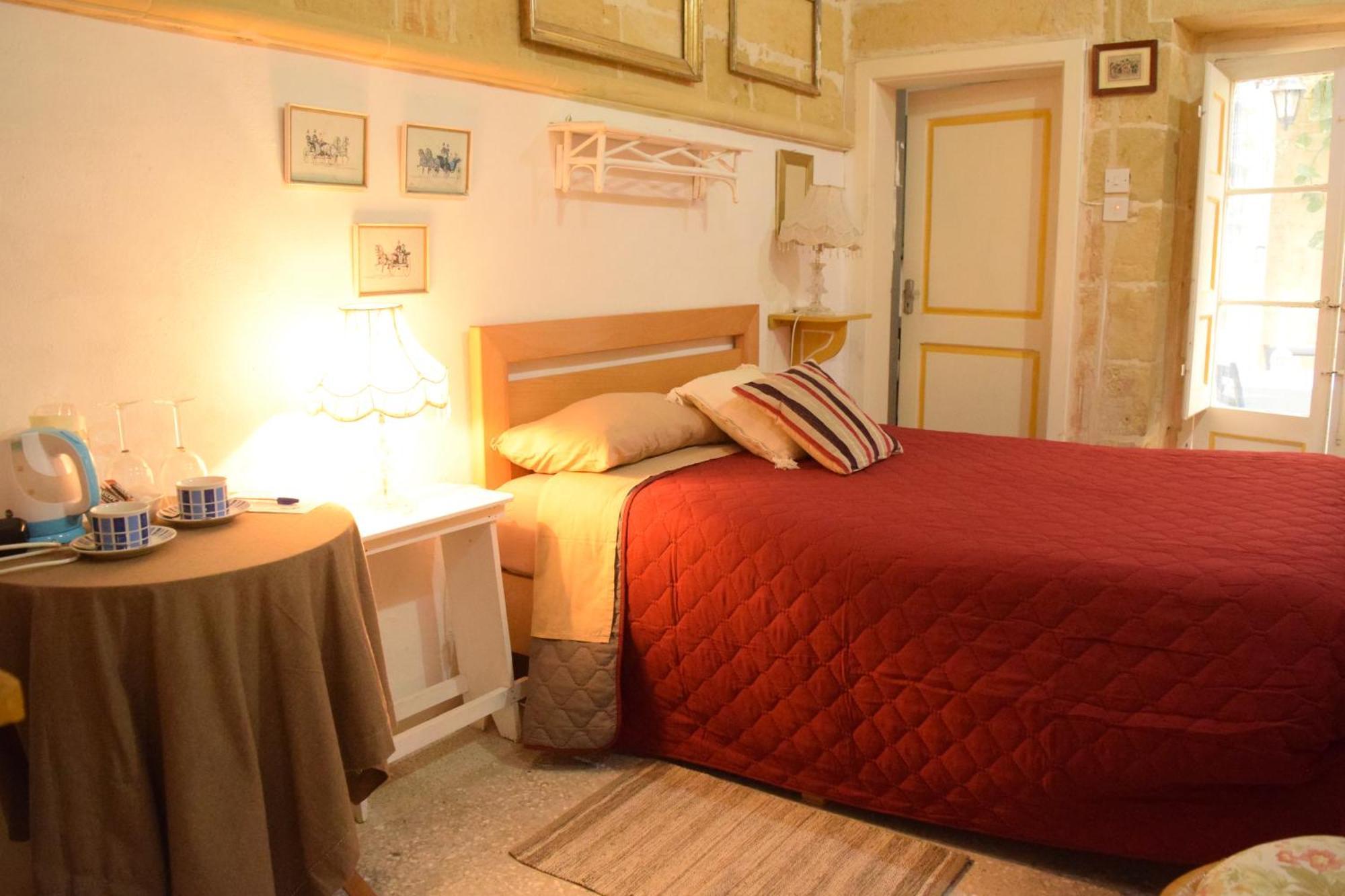 Maria Townhouse Heart Of Victoria B&B Экстерьер фото